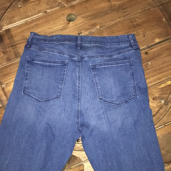 Loft Jeans - Picture 7 of 8